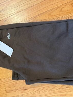 ALO Yoga women sweat pants Espresso color